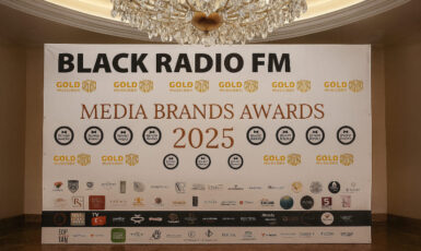 Печать баннера для выставки "Black Radio FM" по цене от 200 руб/м2, заказать дешево в Москве🔥