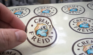 Печать на прозрачной пленке для магазина сладостей "Crema Freida" по цене от 200 руб/м2, заказать дешево в Москве🔥
